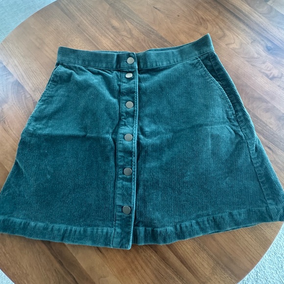 Skirt - Picture 1 of 3